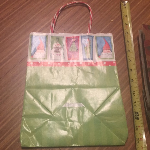 20-pc the Christmas chronicles 2 wrapping supplies - Picture 15 of 16